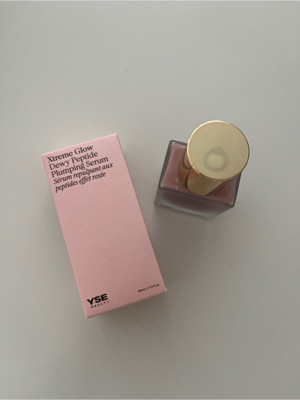 YISE Beauty 
Xtreme Glow Dewy Peptide Plumping Serum